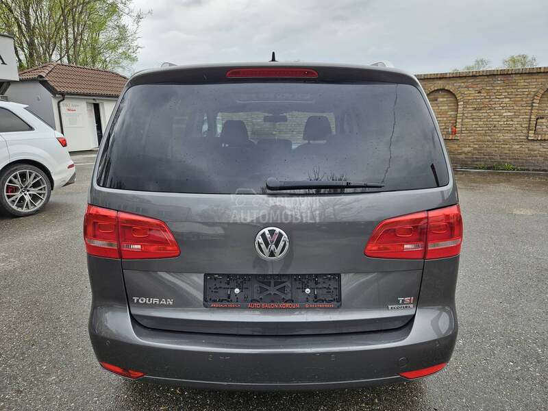 Volkswagen Touran HIGHTLINE D S G