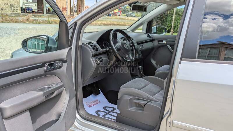 Volkswagen Touran 2.0 TDi /DSG/F.U.L