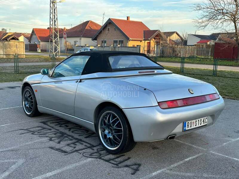 Alfa Romeo Spider 2.0 TWN SPARK