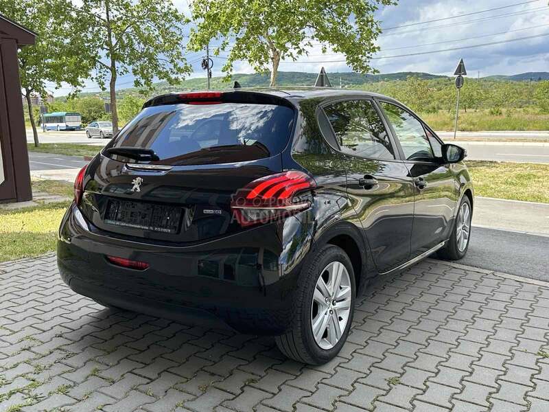 Peugeot 208 1.6 ALLURE CH