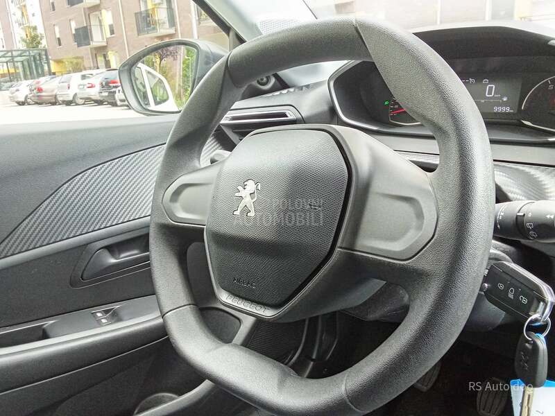 Peugeot 208 3,5,0,0,0,k,m