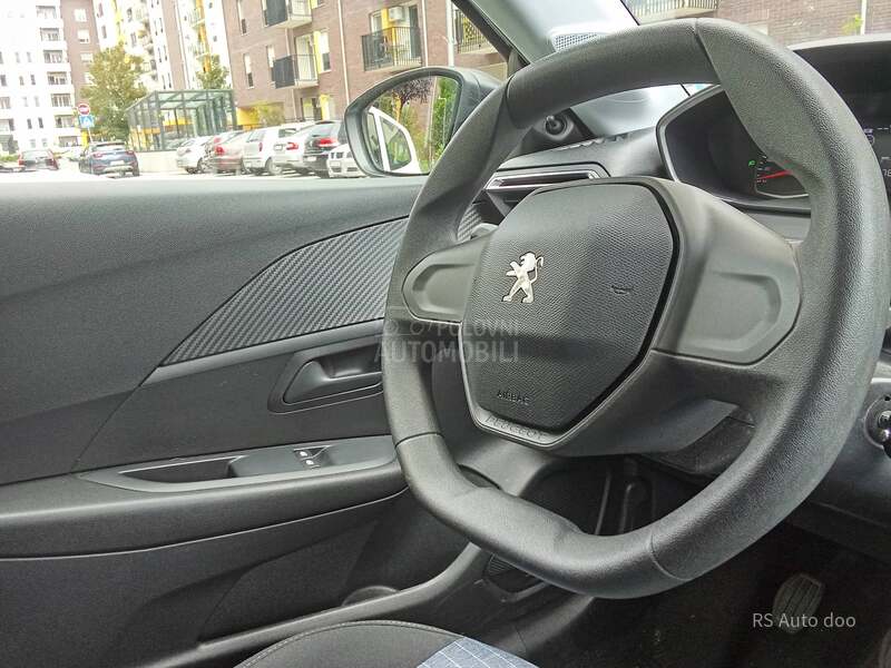 Peugeot 208 3,5,0,0,0,k,m