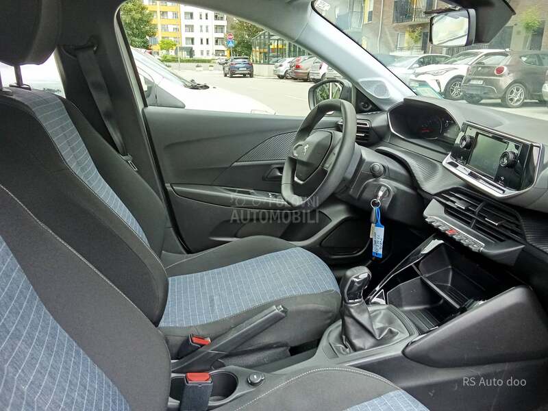 Peugeot 208 3,5,0,0,0,k,m