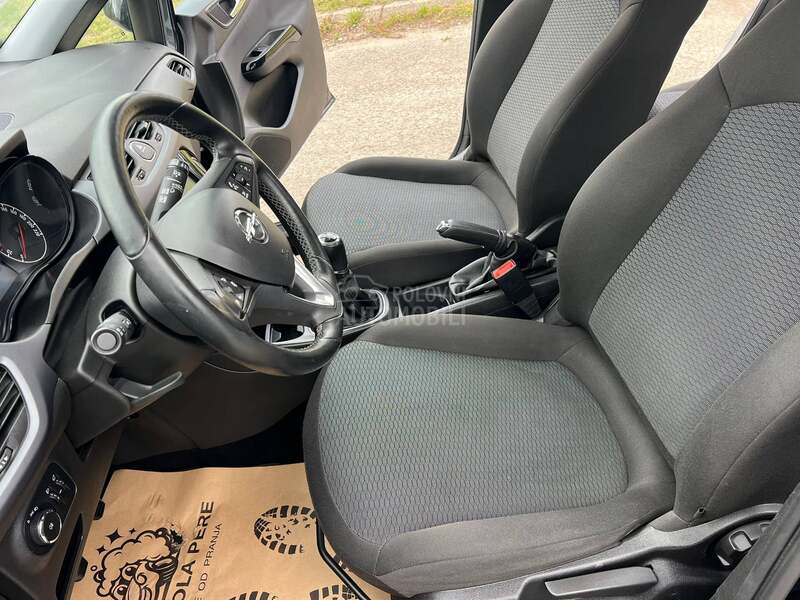Opel Corsa E 1.3CDTI COSMO