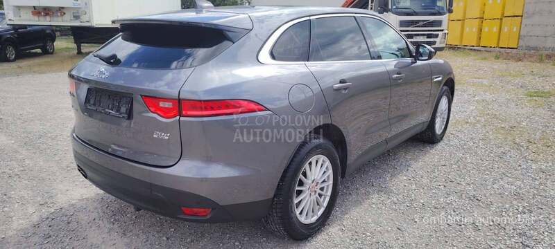 Jaguar F pace 2.0 D Virtual
