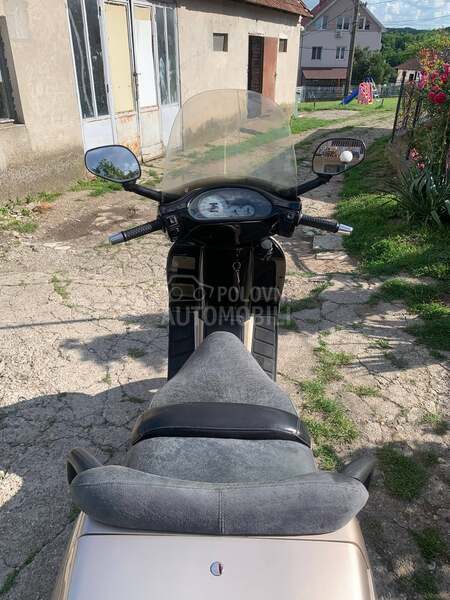 Piaggio hexagon
