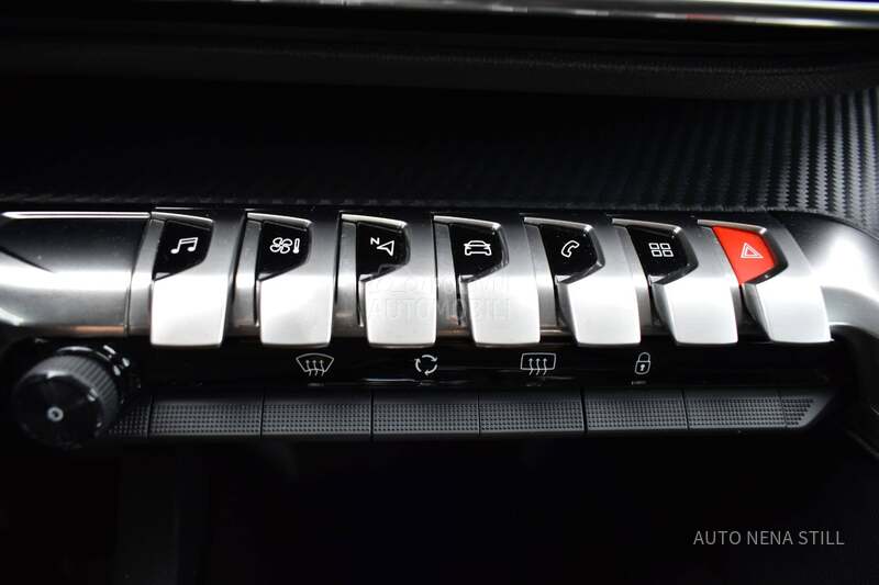 Peugeot 3008 1.5 Active AT