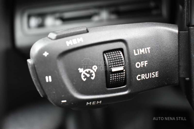 Peugeot 3008 1.5 Active AT