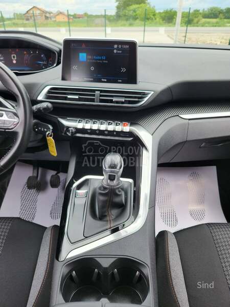 Peugeot 3008 1.5 BLUEHDI