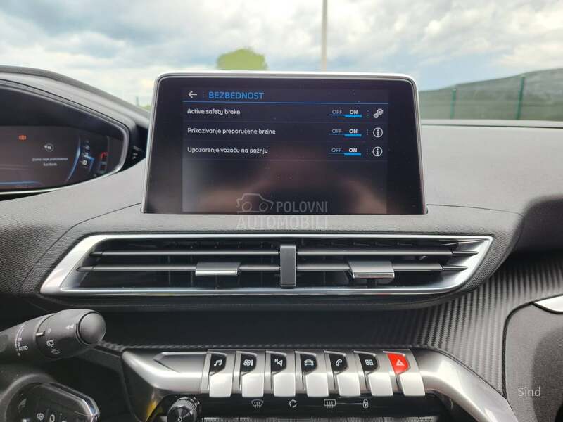 Peugeot 3008 1.5 BLUEHDI