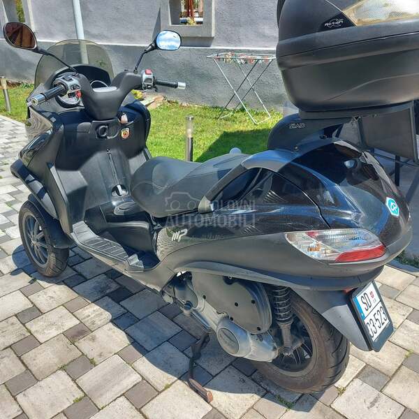 Piaggio MP3