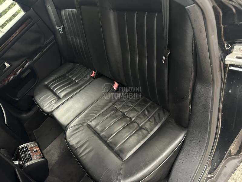 Audi A8 4.2 V8 Long Quattro