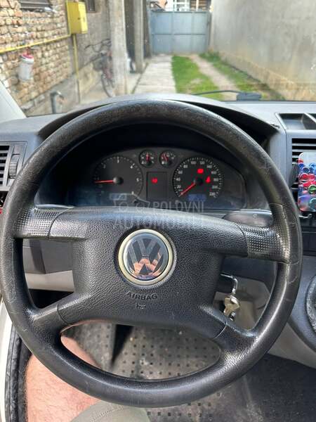 Volkswagen Transporter T5 