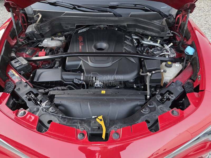 Alfa Romeo Stelvio Q4