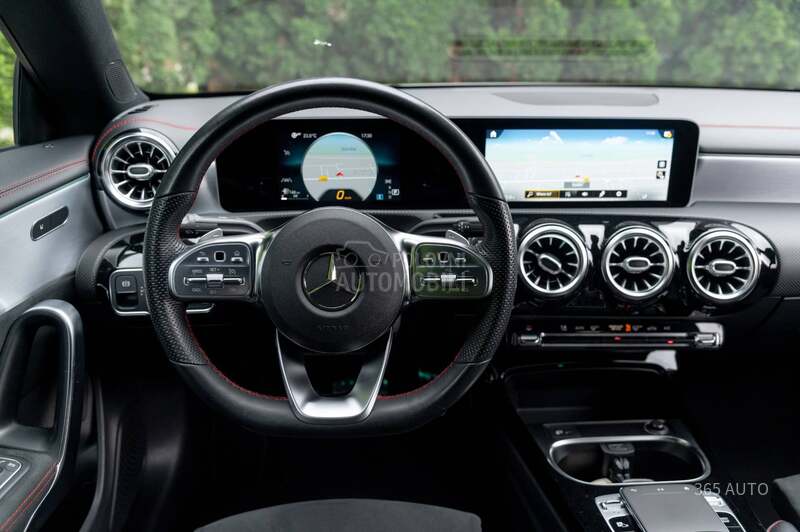 Mercedes Benz CLA 180 AMG/AUT