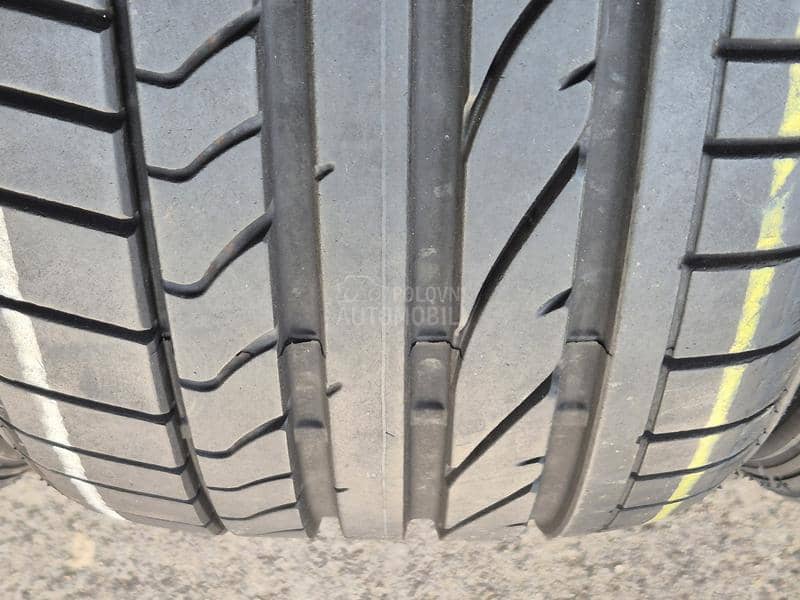 Bridgestone 215/40 R17 Letnja