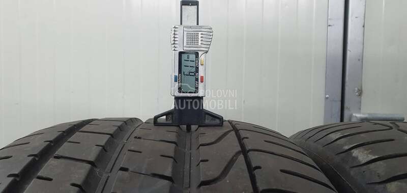 Pirelli 295/35 R21 Letnja