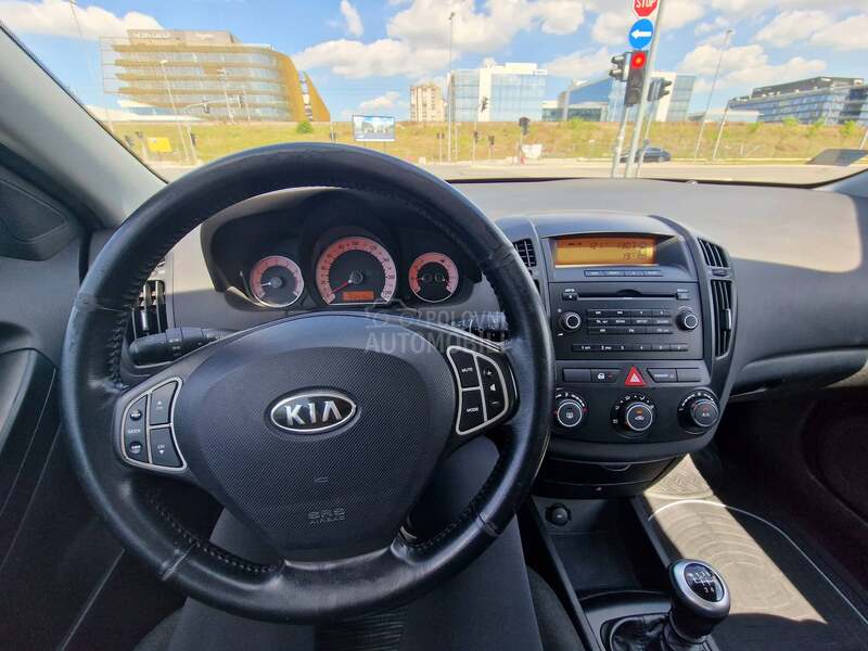 Kia pro_cee`d 