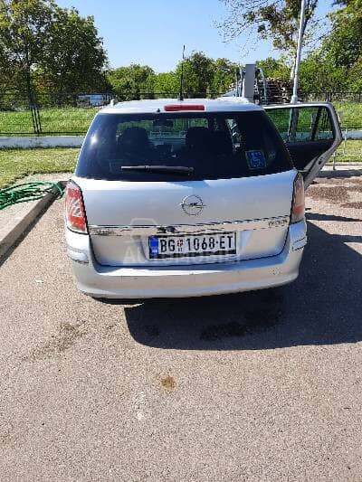 Opel Astra H 