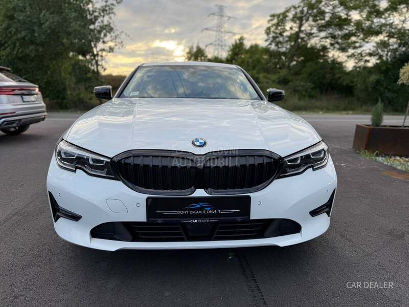 BMW 318 sport/led/kam/acc