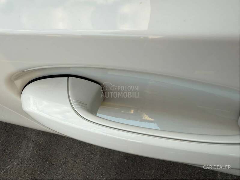BMW 318 sport/led/kam/acc
