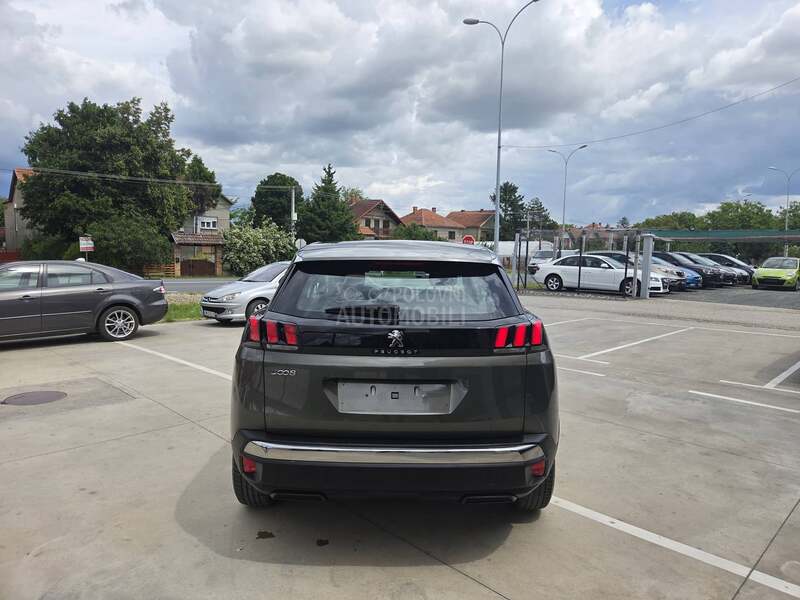 Peugeot 3008 1.6 HDI/NAV/LED