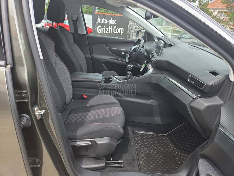 Peugeot 3008 1.6 HDI/NAV/LED