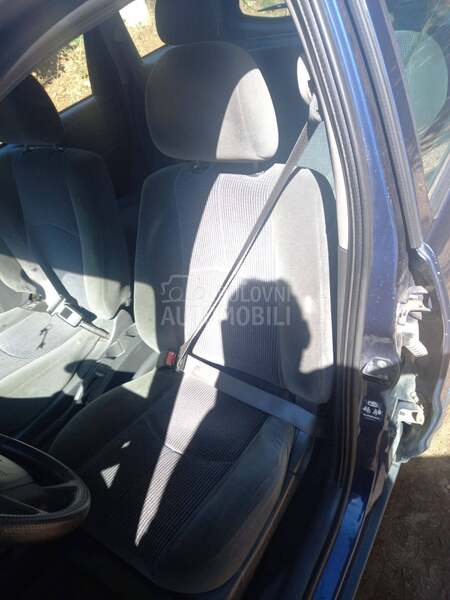 Mazda Tribute 2.0