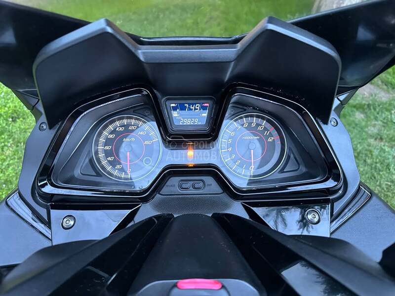 Honda Forza 125
