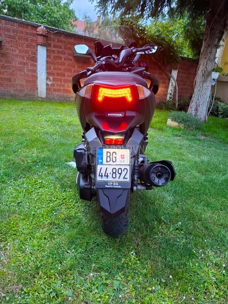 Honda Forza 125