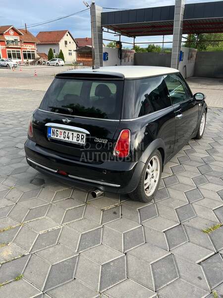 MINI Cooper 