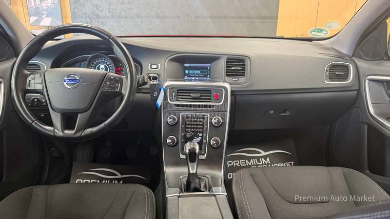 Volvo V60 //2.0 D2/FUL/NOV