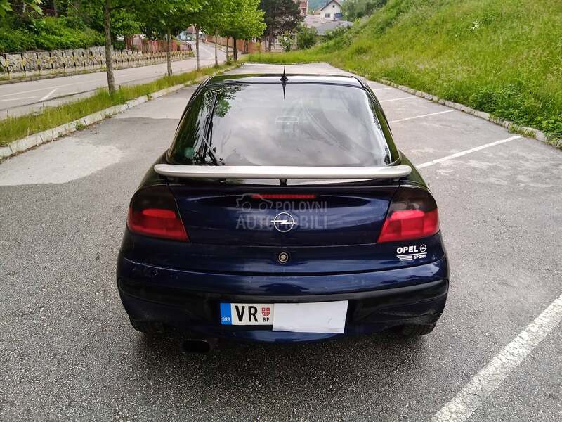 Opel Tigra /1.4-90ps