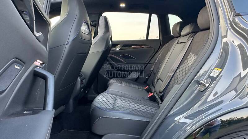 Volkswagen Tiguan R line IQ H.Kar Pan