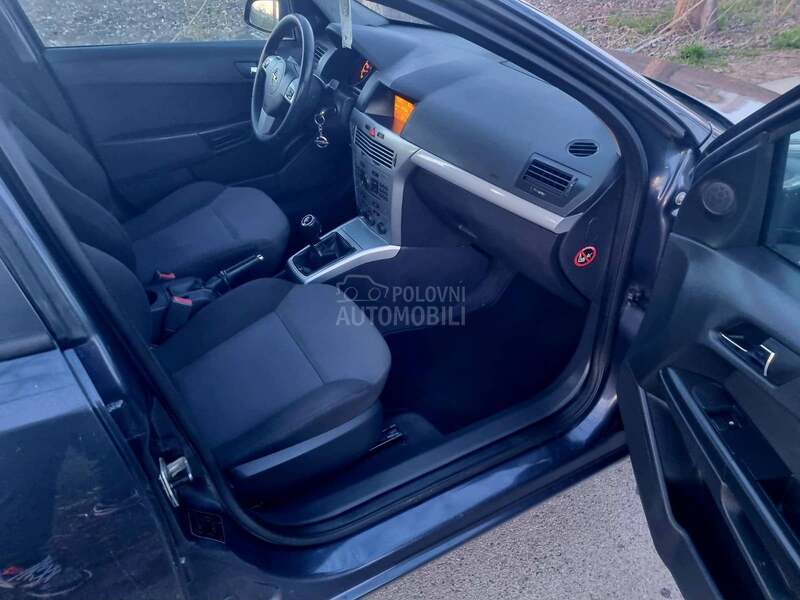Opel Astra H 1.4