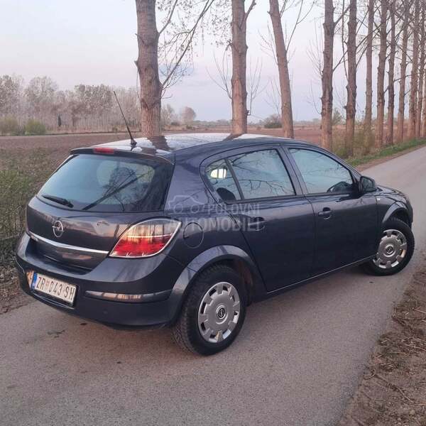 Opel Astra H 1.4