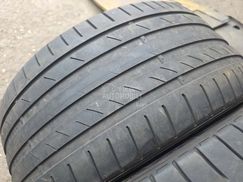Kumho 255/35 R19 Letnja
