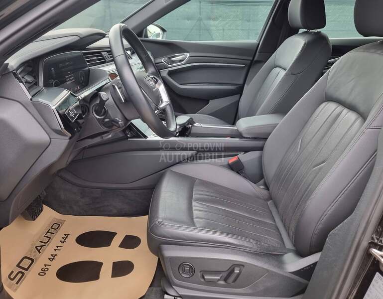 Audi e-tron 55 quattro ADVANCED