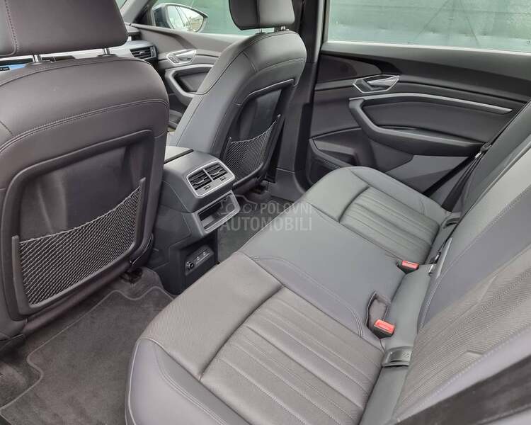 Audi e-tron 55 quattro ADVANCED