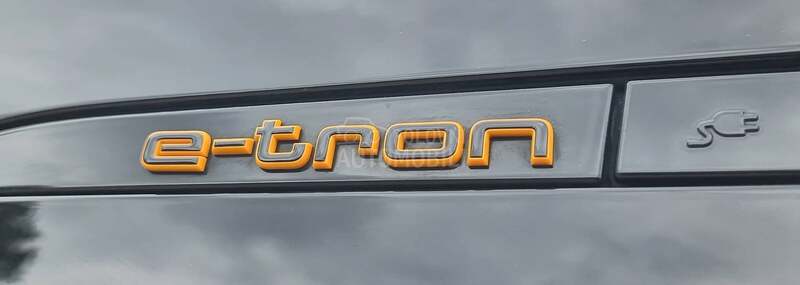 Audi e-tron 55 quattro ADVANCED