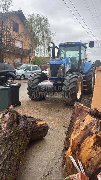 New Holland TG285