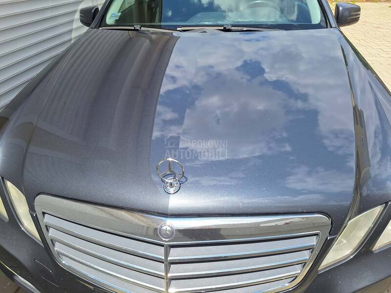 Mercedes Benz E 220 T.o.p Ocuvan