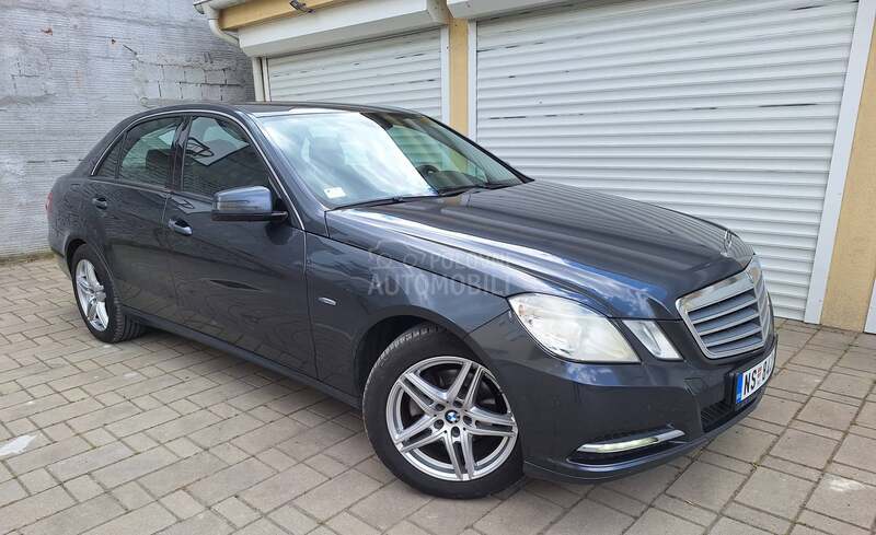 Mercedes Benz E 220 T.o.p Ocuvan