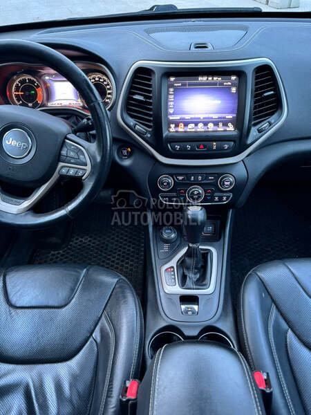 Jeep Cherokee 