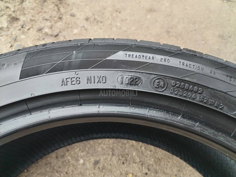 Continental 235/45 R19 Letnja