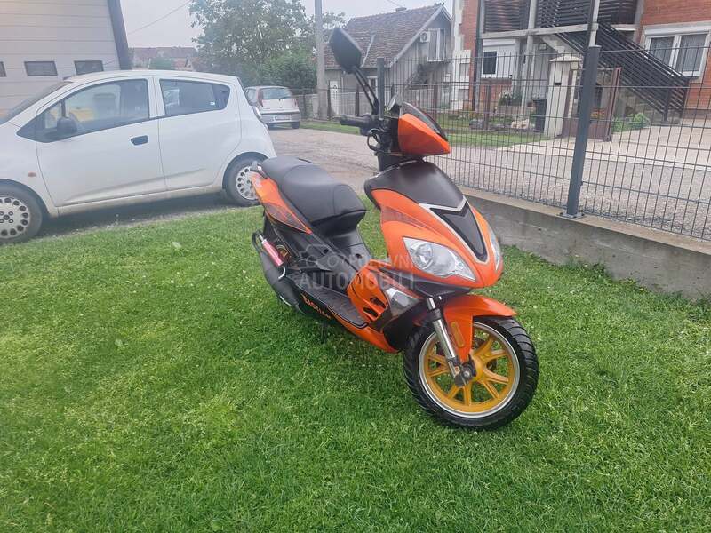 Sprint Boatian 49