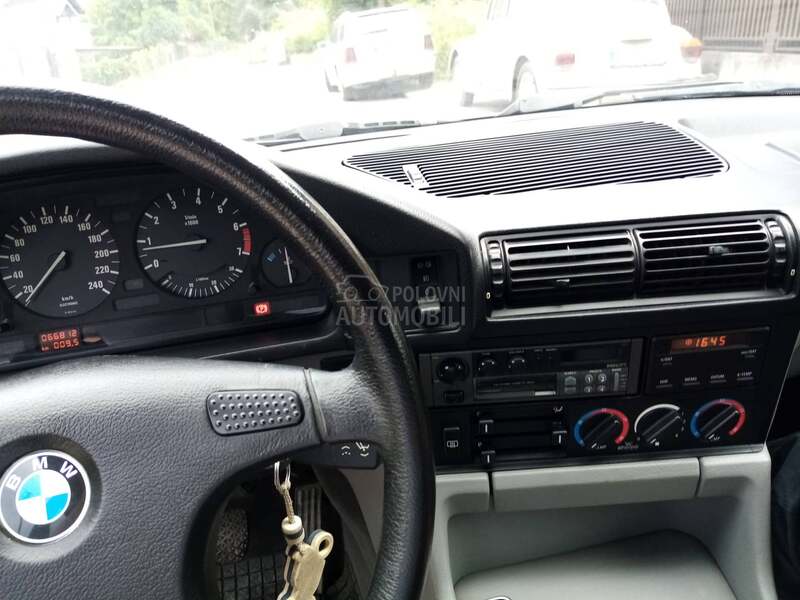 BMW 525 E34