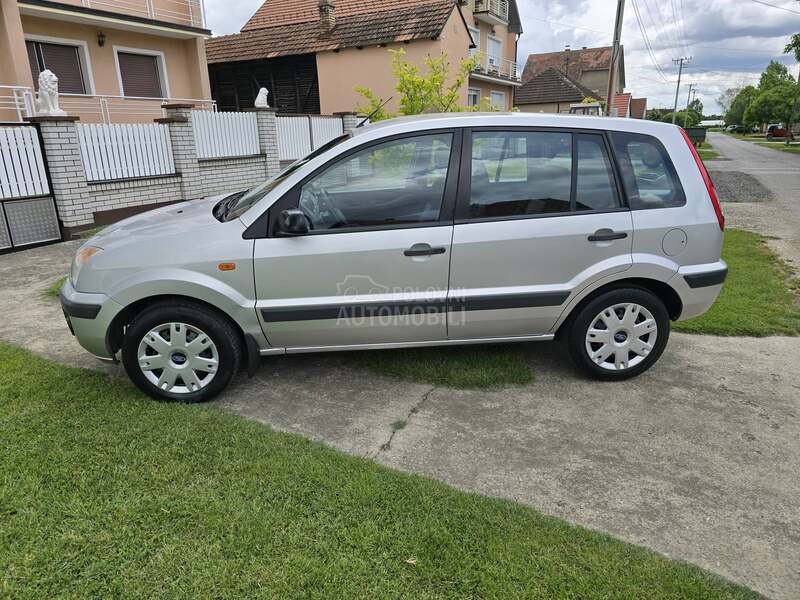 Ford Fusion 1.4b
