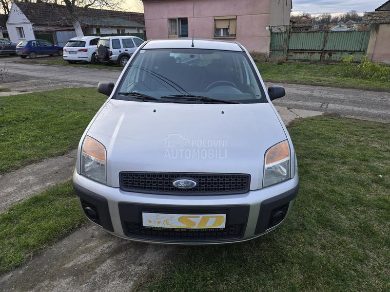 Ford Fusion 1.4b