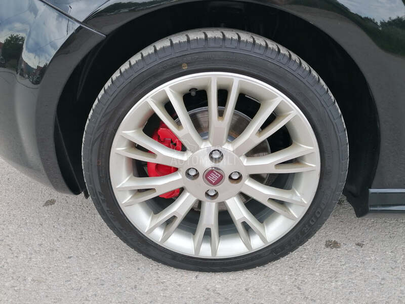 Fiat Grande Punto 1.4i SPORT LINE CH